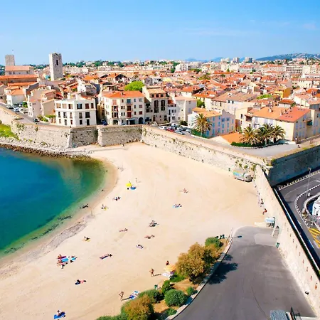 Le Bardos Provencal - T2 Proche De La Апартаменты Антиб