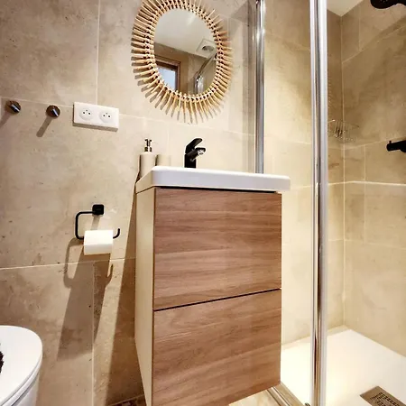 Le Bardos Provencal - T2 Proche De La Апартаменты Антиб